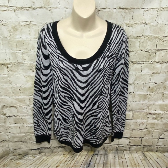 Calvin Klein Black Silver Zebra Print Wool Blend Thin Knit Sweater - Picture 1 of 5